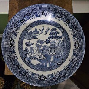 Queen's Blue Willow Bowl 8.5 inch Scallop bowl.  Made in England.